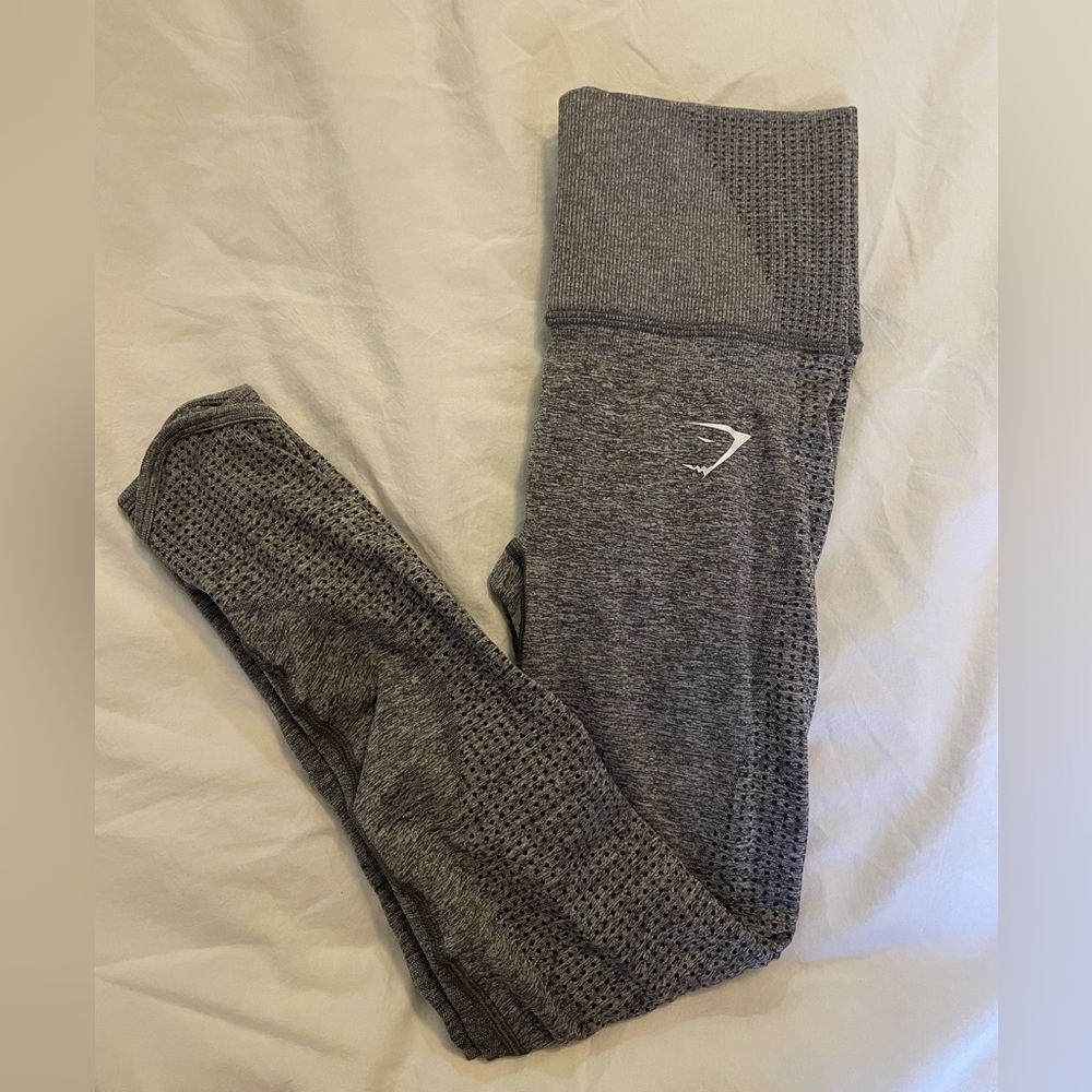 XS grey seamless cropped Gymshark legging